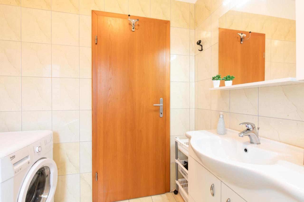 Apartments Doris, Krk Đảo Krk Ngoại thất bức ảnh