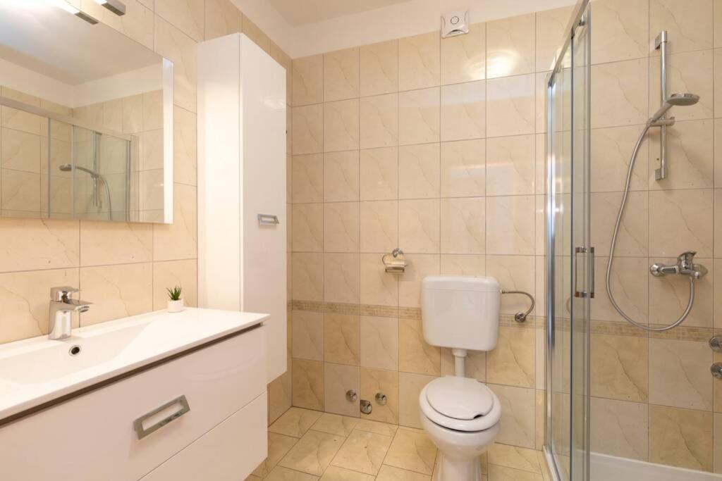 Apartments Doris, Krk Đảo Krk Ngoại thất bức ảnh