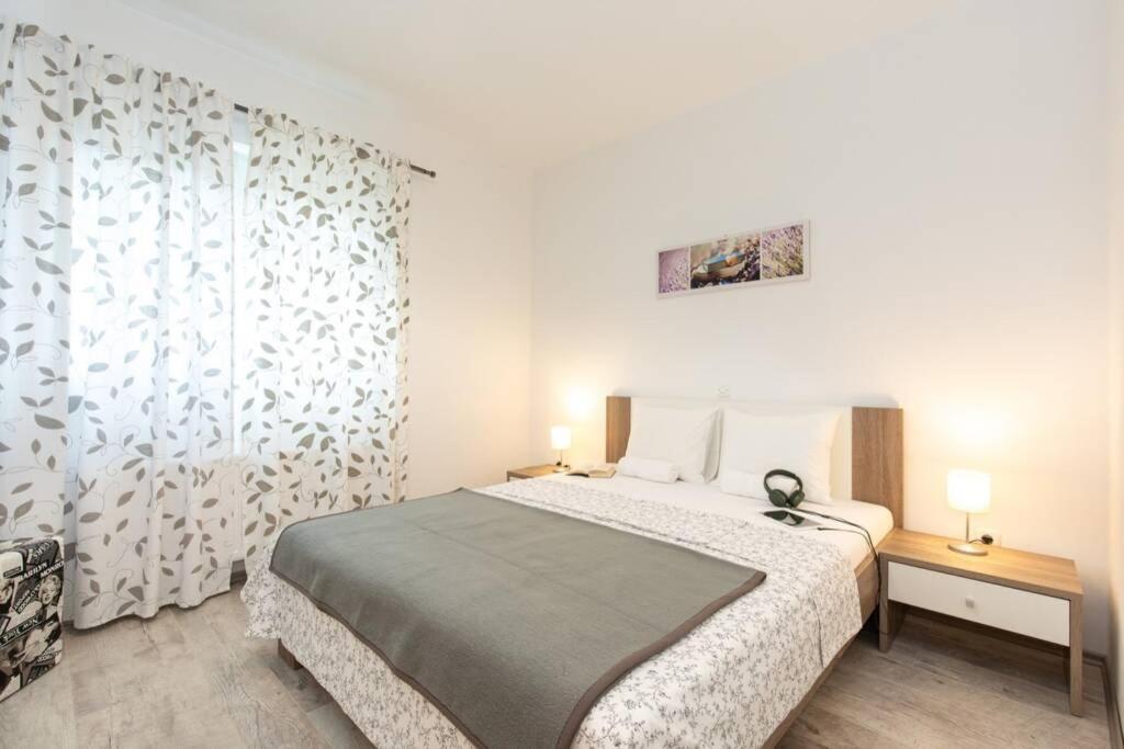 Apartments Doris, Krk Đảo Krk Ngoại thất bức ảnh