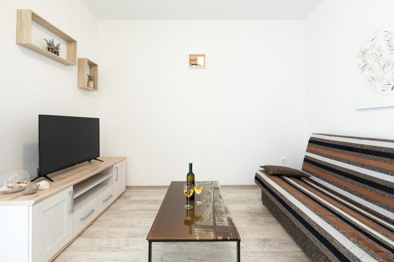 Apartments Doris, Krk Đảo Krk Ngoại thất bức ảnh