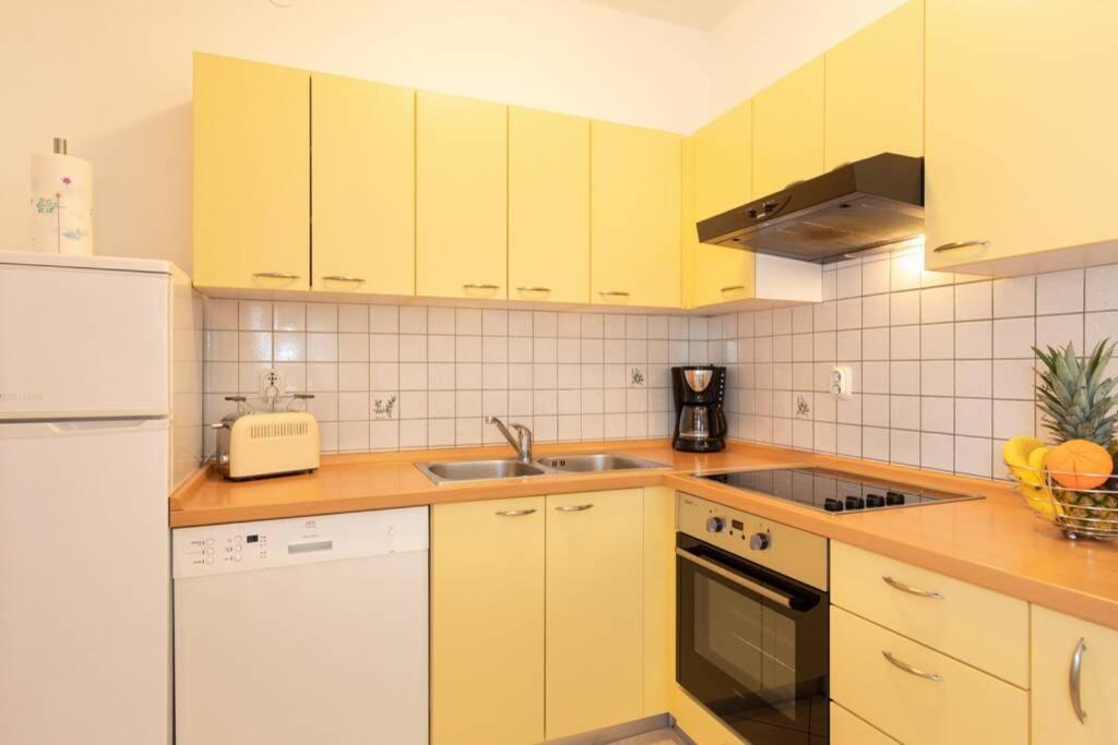 Apartments Doris, Krk Đảo Krk Ngoại thất bức ảnh