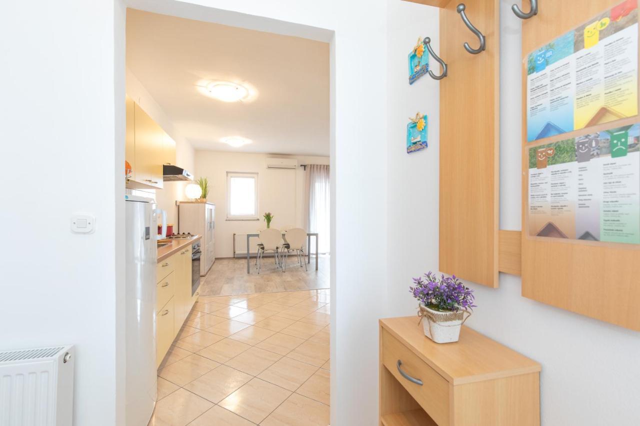 Apartments Doris, Krk Đảo Krk Ngoại thất bức ảnh
